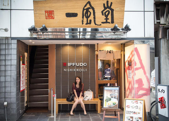 Allison in front of Ippudo