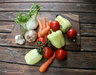 6 Easy Vegetables and Herbs You Can Grow in Your Backyard
