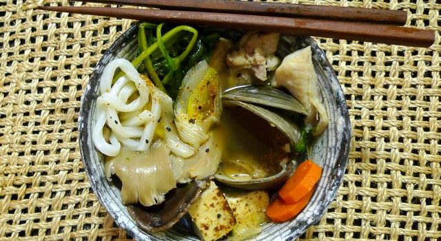 Udon-Chicken-Clam Hot Pot