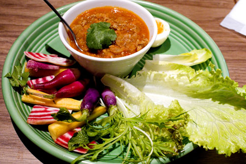 Gin Khao: Tameike- bento.com listing