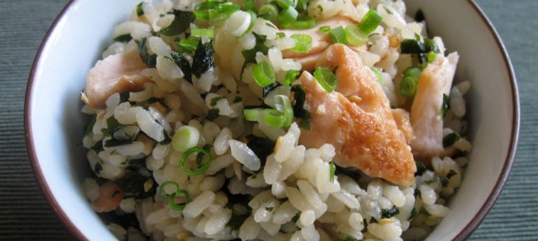 Salmon & Wakame Mazegohan | Hiroko's Recipes