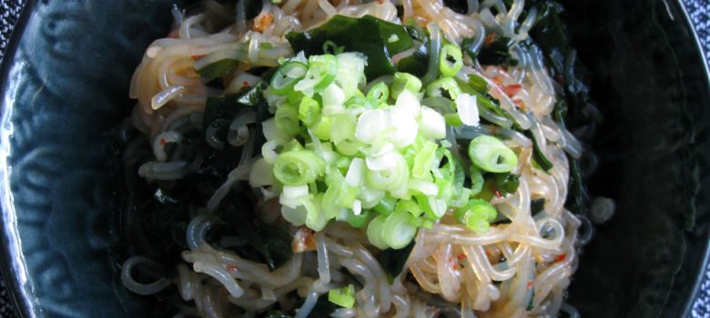 Shirataki and Wakame Ponzu Salad