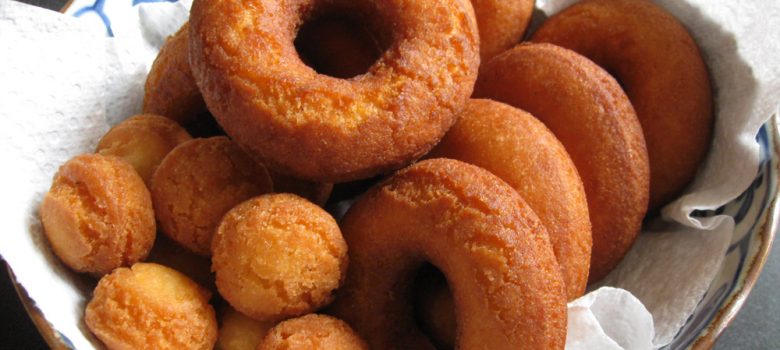 My Mother’s Round Doughnuts – Hiroko's Recipes
