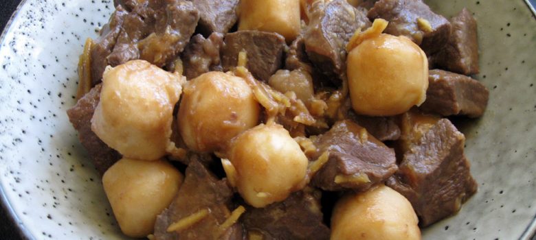 Stewed Satoimo & Beef – Hiroko's Recipes