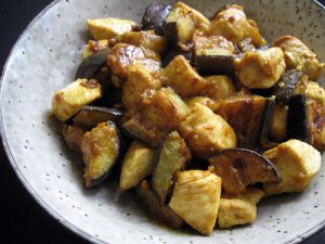 Curry Flavoured Stir-fried Eggplant & Chicken – Hiroko's Recipes