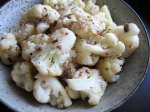 Pan-fried Cauliflower with Garlic, Chilli & Anchovy – Hiroko's Recipes