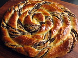 Poppy Seed Twisted Bread – Hiroko's Recipes