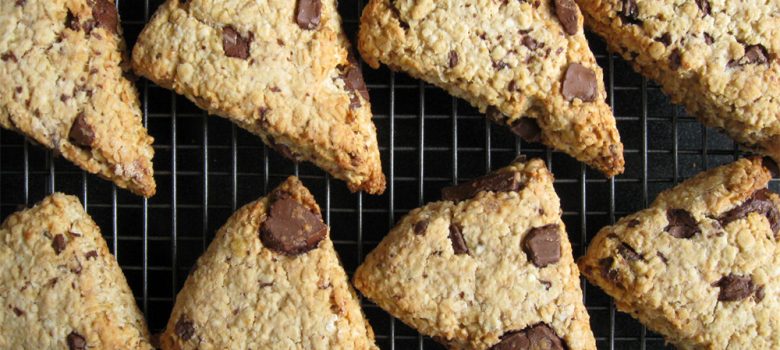 Banana & Oats Scones with Dark Chocolate (No Flour, No Egg) – Hiroko's Recipes