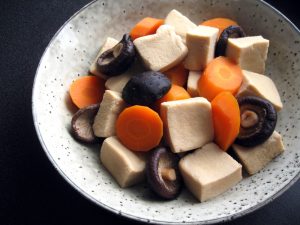 Simmered Kōya Dōfu, Shiitake & Carrot – Hiroko's Recipes