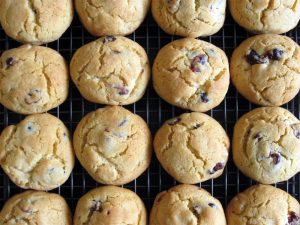 Cranberry & White Chocolate Cookies – Hiroko's Recipes