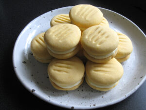 Melting Moments with Passionfruit Cream – Hiroko's Recipes