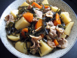 Pork ‘Nikujaga’ with Kombu (Kelp) – Hiroko's Recipes