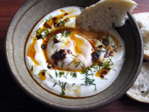 Turkish Poached Egg & Yoghurt – Hiroko's Recipes