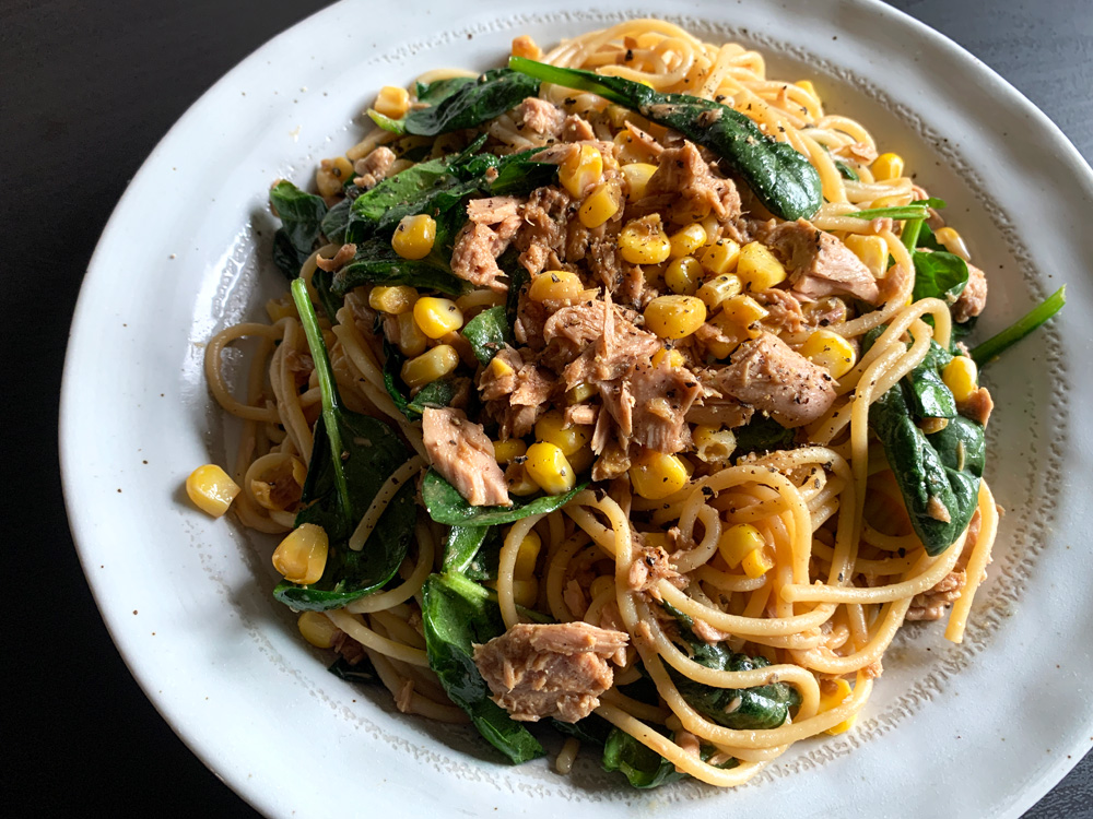 Tuna, Corn & Spinach Spaghetti with Garlic Butter & Soy Sauce – Hiroko's Recipes
