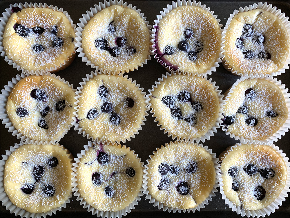 Super Easy Mini Cup Cheesecakes – Hiroko's Recipes