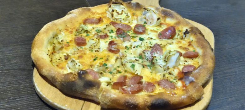 Pizza Report - Wolfgang Puck Pizza Bar: Shinagawa