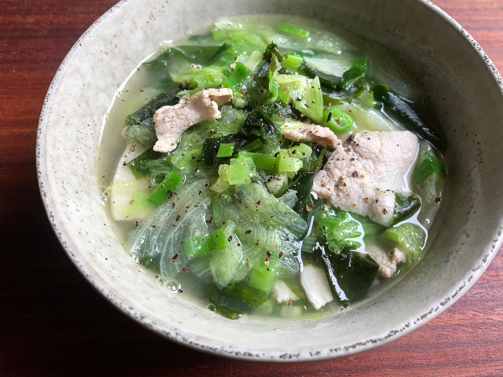 Iceberg Lettuce & Wakame Soup – Hiroko's Recipes