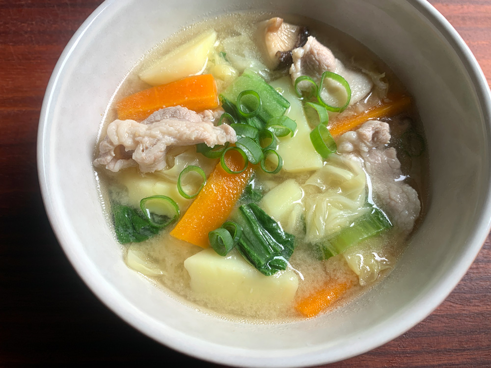 Clean-Up-Fridge Miso Soup – Hiroko's Recipes