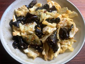 Stir-fried Cabbage & Black Fungus – Hiroko's Recipes
