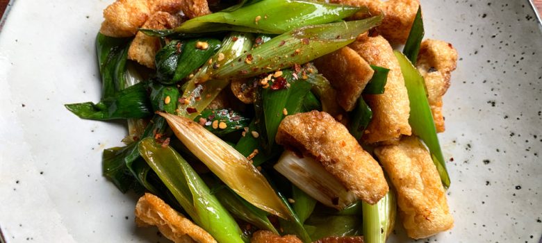 Stir-fried Spring Onion & Abura-age (Fried Thin Tofu) – Hiroko's Recipes