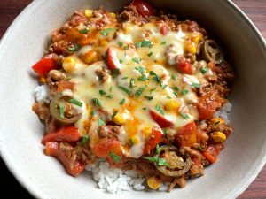 Cheesy Mexican Beef Mince Rice Bowl – Hiroko's Recipes